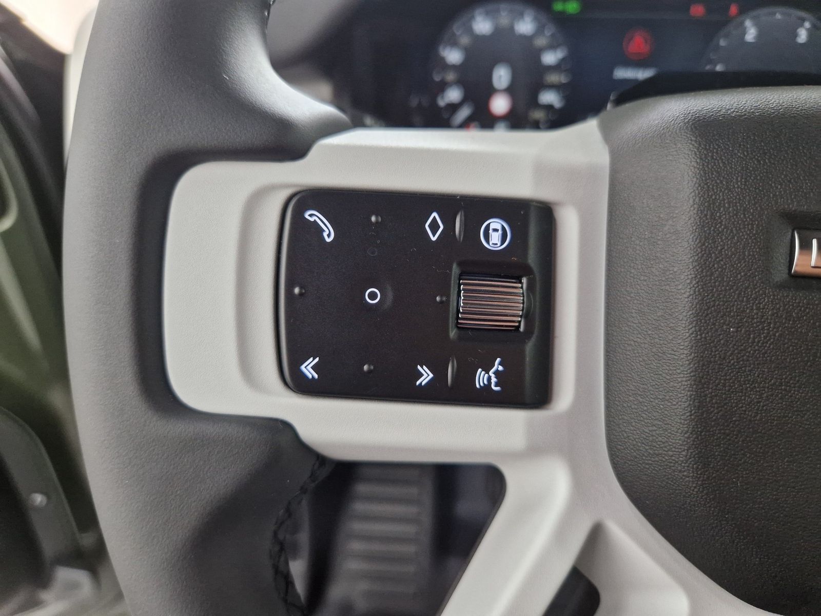 LAND ROVER Defender  110 3.0 Diesel D200 S – Bild 18