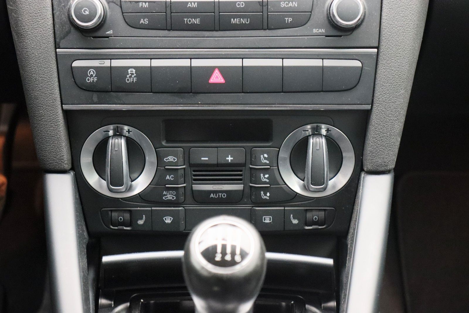 Fahrzeugabbildung Audi A3 Sportback 2.0 TDI Attraction