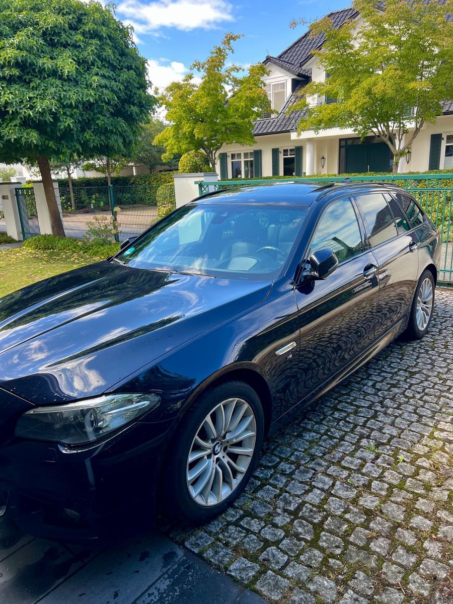 BMW 530d Touring M-Sport Leder AHK Pano HuD