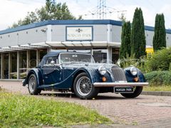 Fahrzeugabbildung Morgan Plus 4 *Sport Blue/ Muirhead Red*