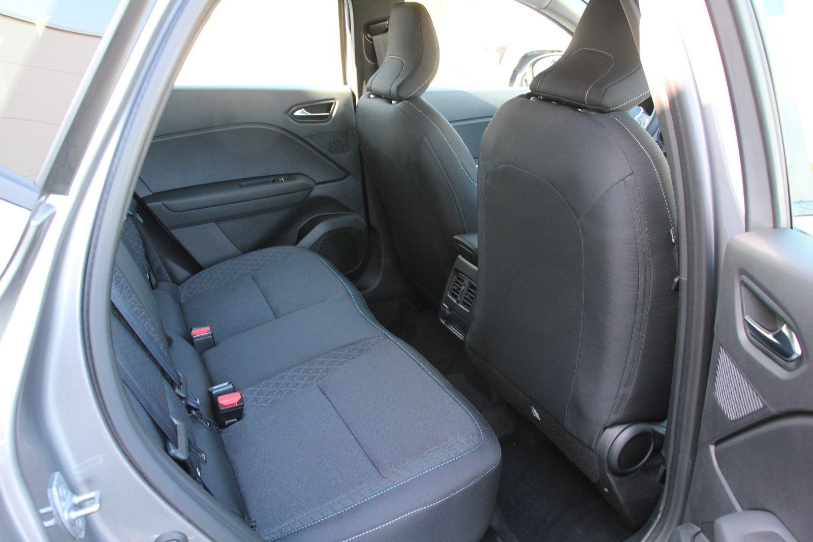 Fahrzeugabbildung Mitsubishi ASX Basis