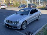 Mercedes-Benz Mercedes Benz CLK 350 Avantgarde 18Zoll - gebrauchte Mercedes-Benz CLK 350 aus dem Jahr 2008