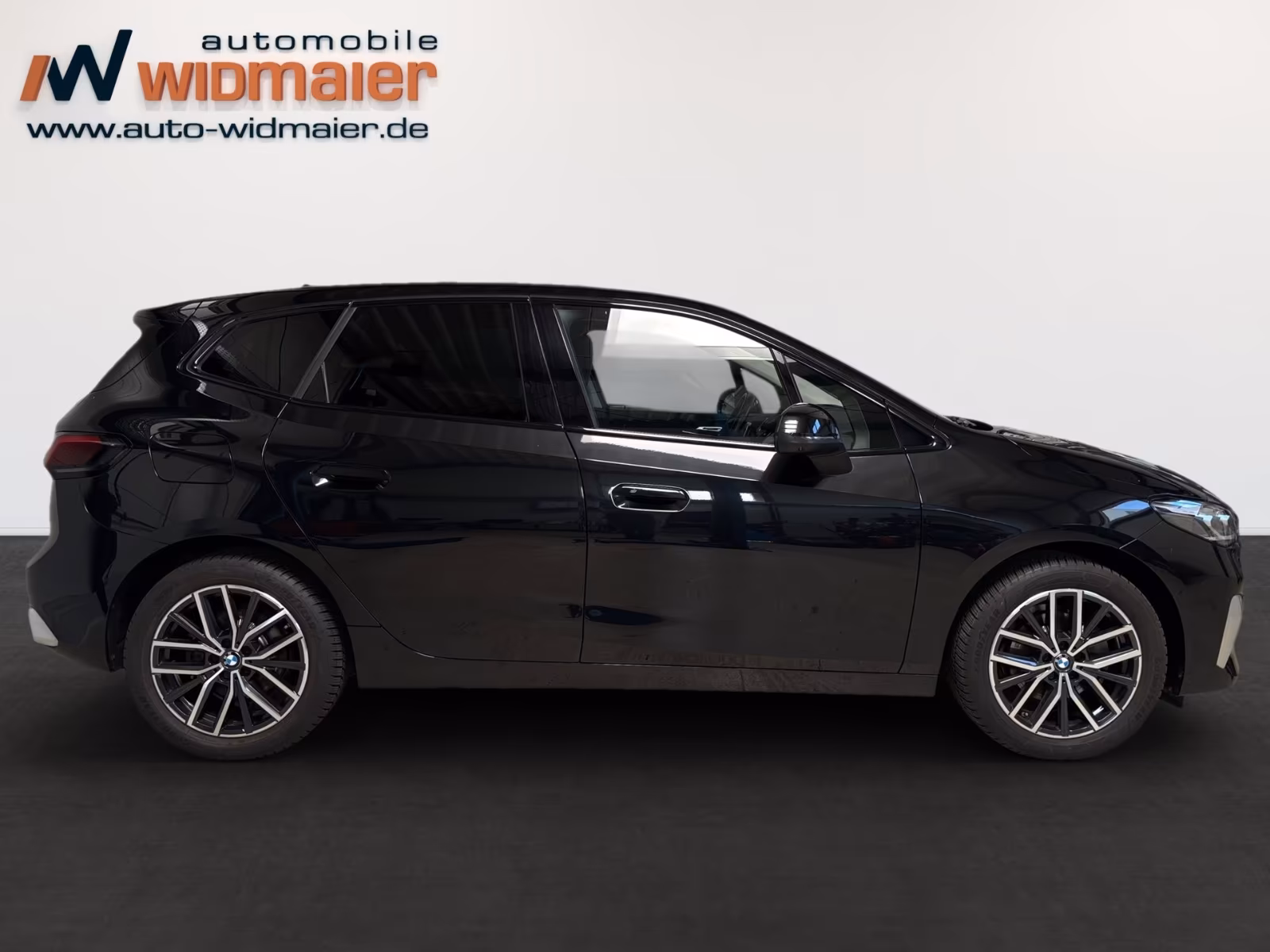 BMW 218d Active Tourer Luxury Line