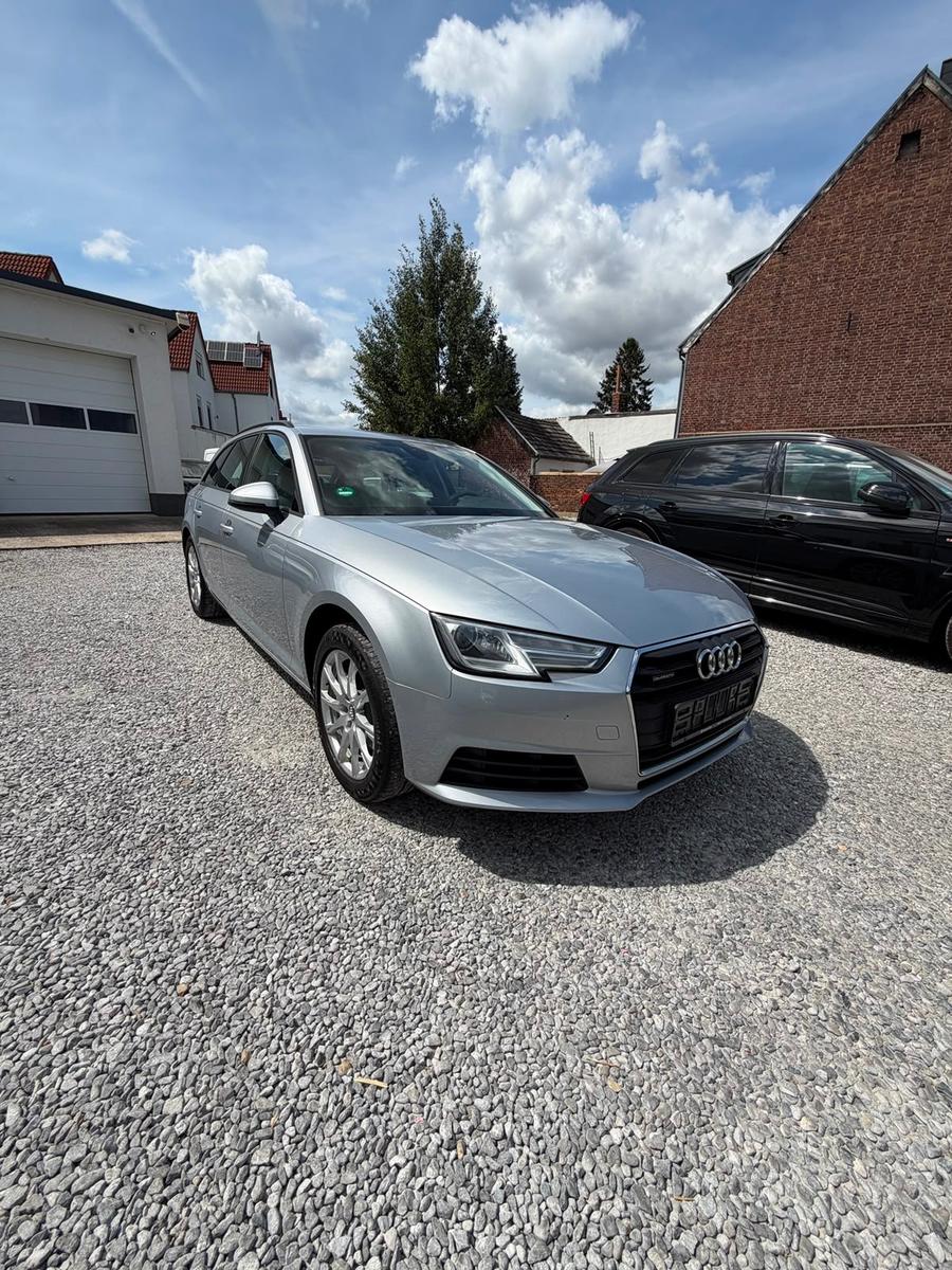 Audi A4 Avant quattro basis AHK