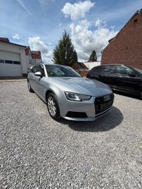 Audi A4 - 1
