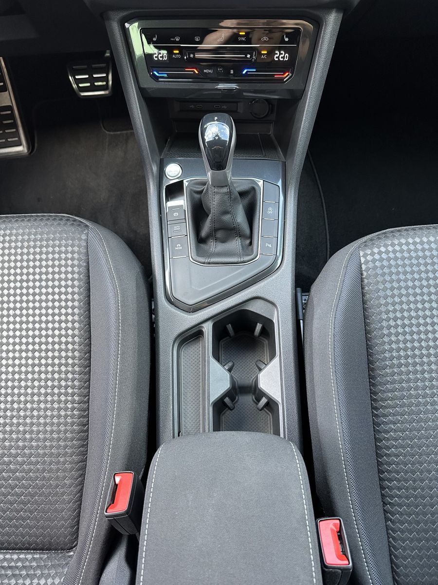 Fahrzeugabbildung Volkswagen Tiguan 2.0 TDI DSG United NAV+LED+ACC+KAM+VCOCK