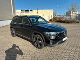 Mercedes-Benz EQB 300 4MATIC  - schwarze Mercedes-Benz EQB