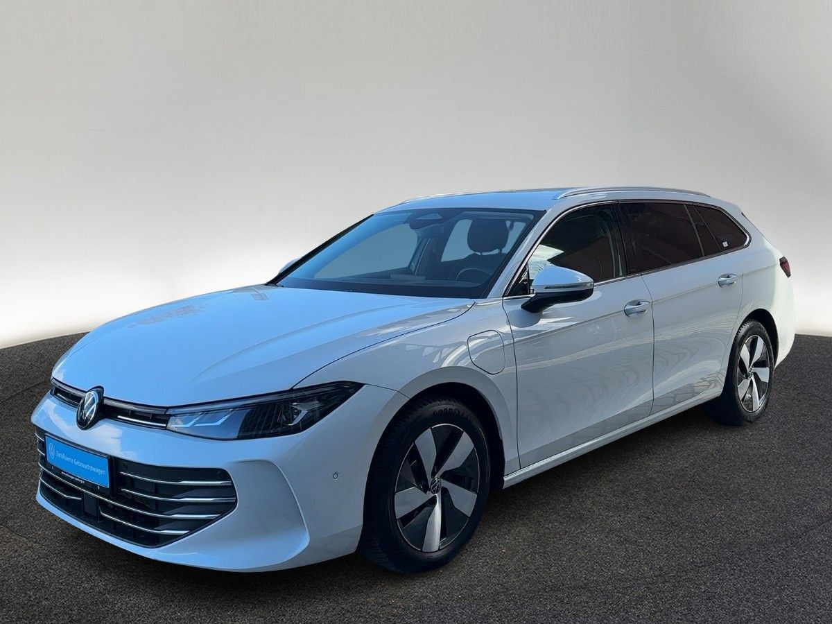 Volkswagen Passat Variant - Bild 2