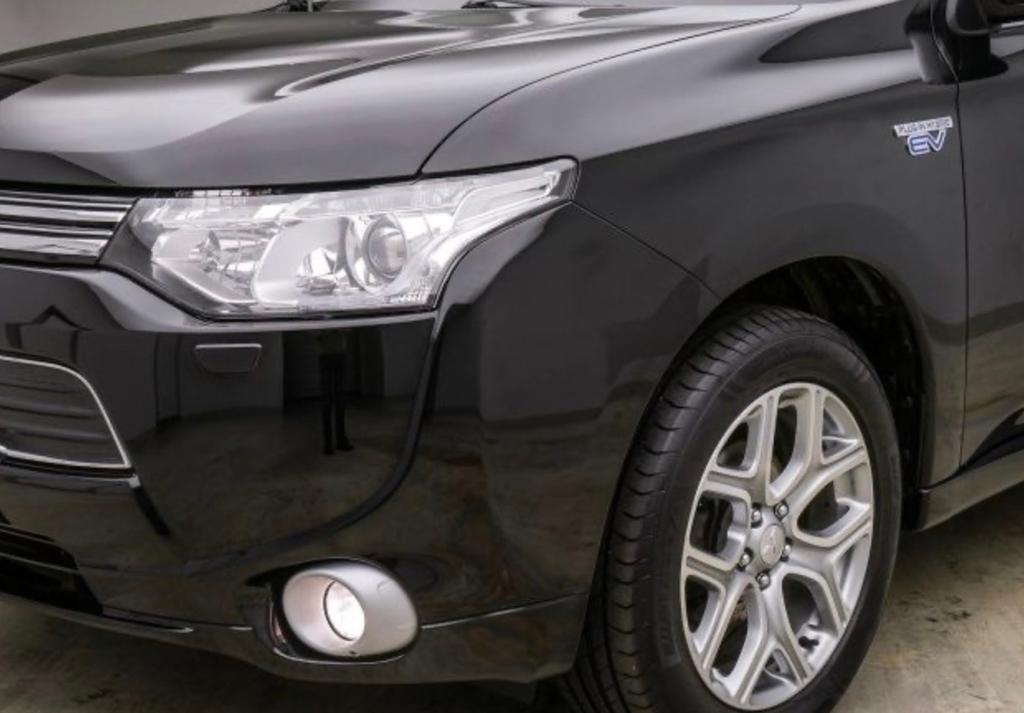 Mitsubishi Plug-in Hybrid Outlander