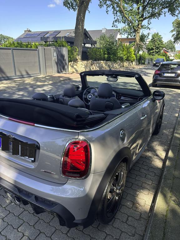MINI John Cooper Works Cabrio