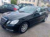 Mercedes-Benz E 200 E -Klasse Lim. E 200 CDI BlueEfficiency - Mercedes-Benz E 200: Limousine, Cdi Blueefficiency