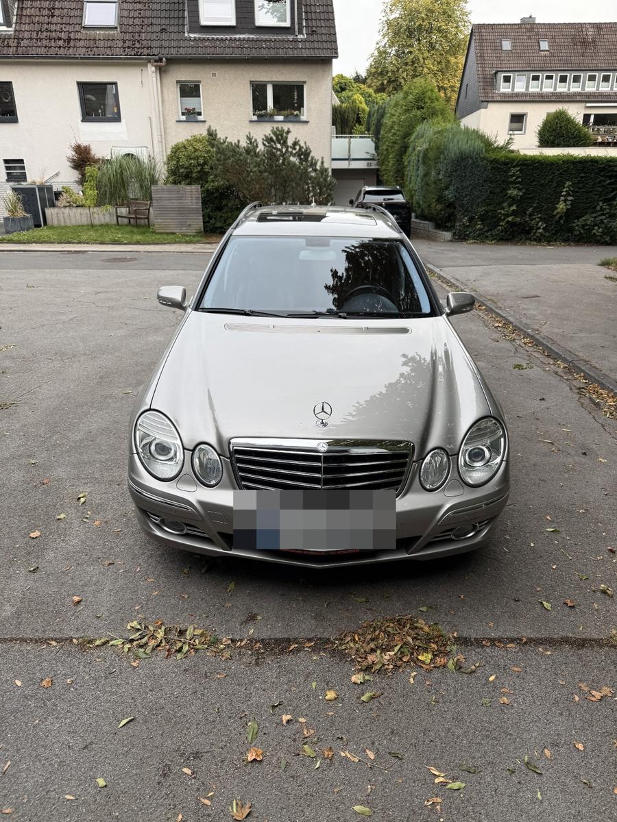 Mercedes-Benz E200, 2006