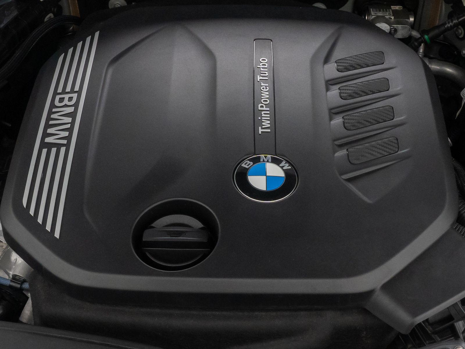 Fahrzeugabbildung BMW 520d Luxury Line 360&deg;DAB Alarm DisplKey Panorama