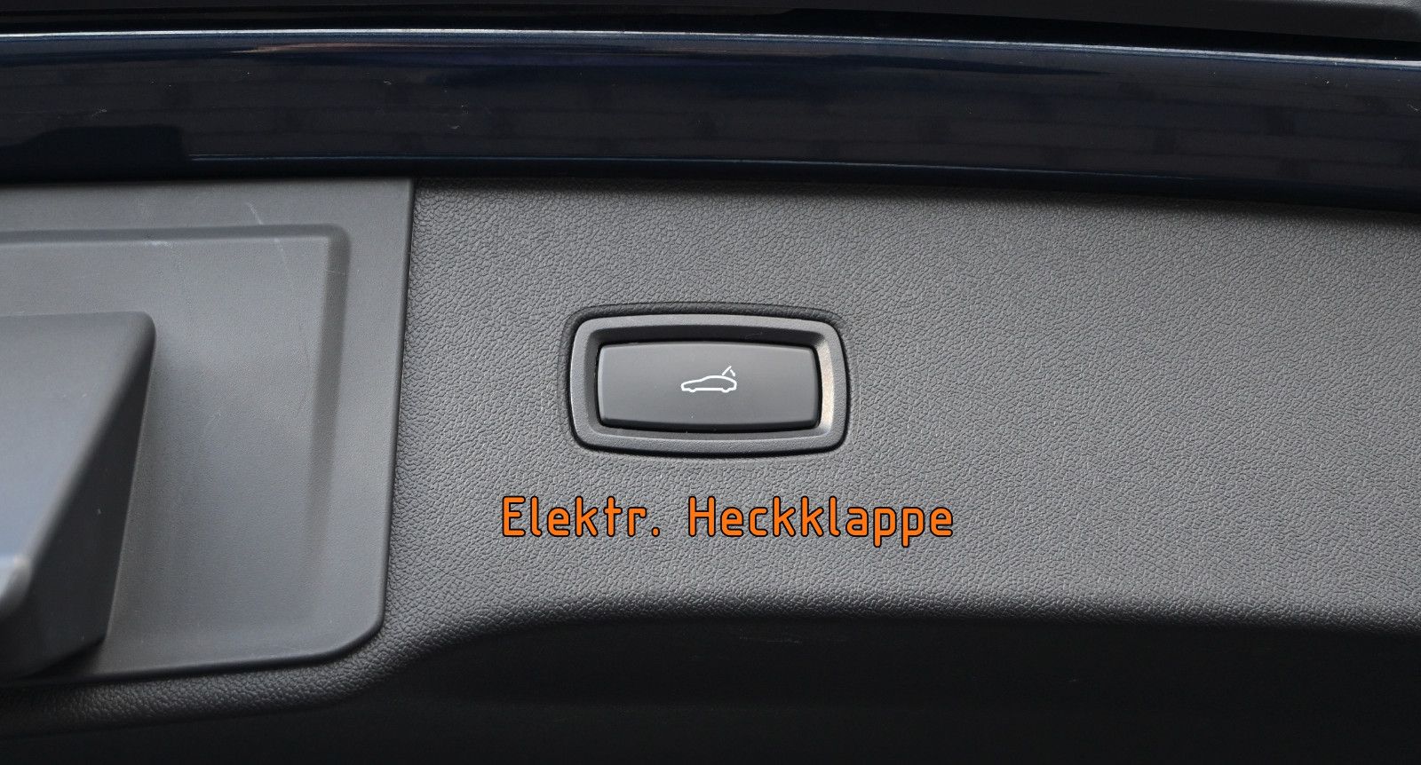 Fahrzeugabbildung Porsche Cayenne E-Hybrid SPORT DESIGN °UVP 156.695€°PDCC