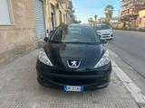Peugeot 207 1.4 HDi 70CV 5p. ONE Line - Peugeot 207 mit Diesel-Antrieb: 1.4