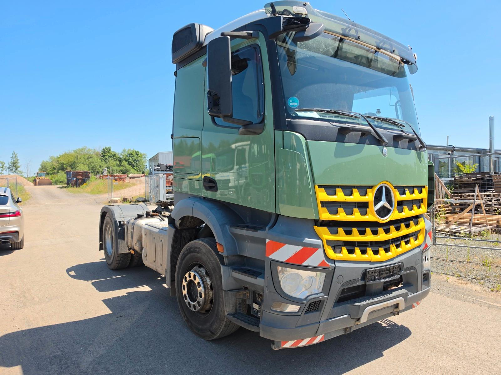 Mercedes-Benz Actros 1845