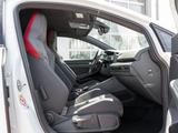 Volkswagen Golf GTI BlackStyle NAVI Keyless LED RF-KAMERA - Volkswagen Golf: GTI R