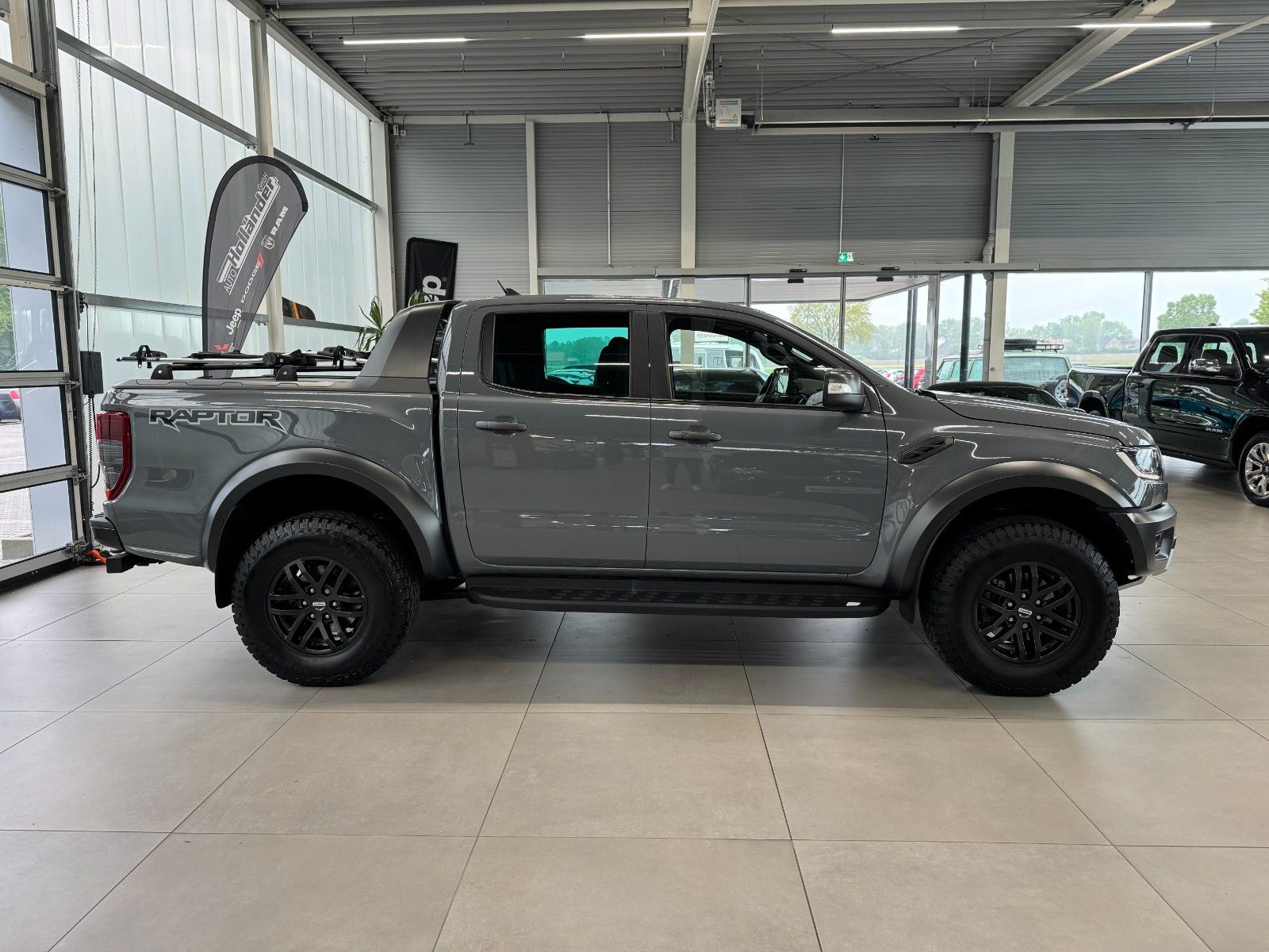 Fahrzeugabbildung Ford Ranger 2.0TDCi Panther Raptor DoKa 4x4 Standhzg.