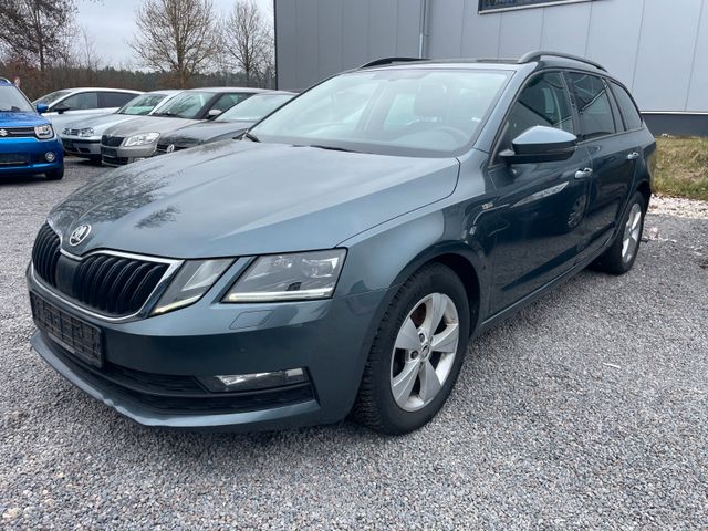 Skoda Octavia Combi Soleil 4x4 Navi,LED,AHK,Distronic