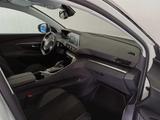 Peugeot 3008 1.2 PureTech 130 Active Automatik PDC+GRA - Peugeot 3008: Active