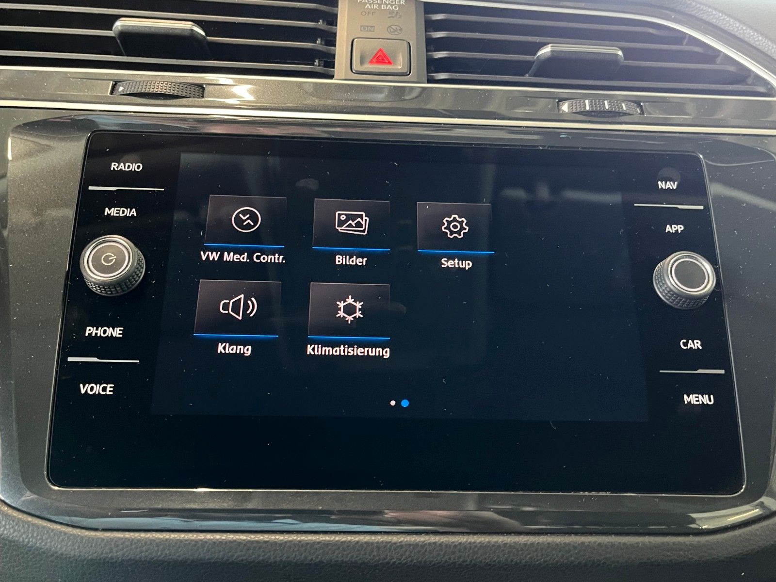Fahrzeugabbildung Volkswagen Tiguan 2.0 TDi Comfortline NAVI LED WinterPaket