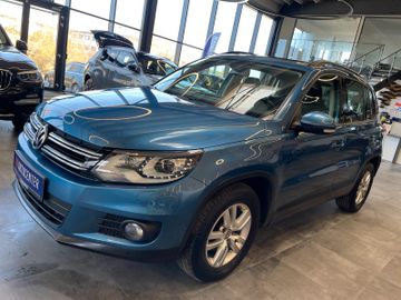 Volkswagen Tiguan  *1.HAND*PANO*BI-XENON*SHZ*TEMP*NAVI*