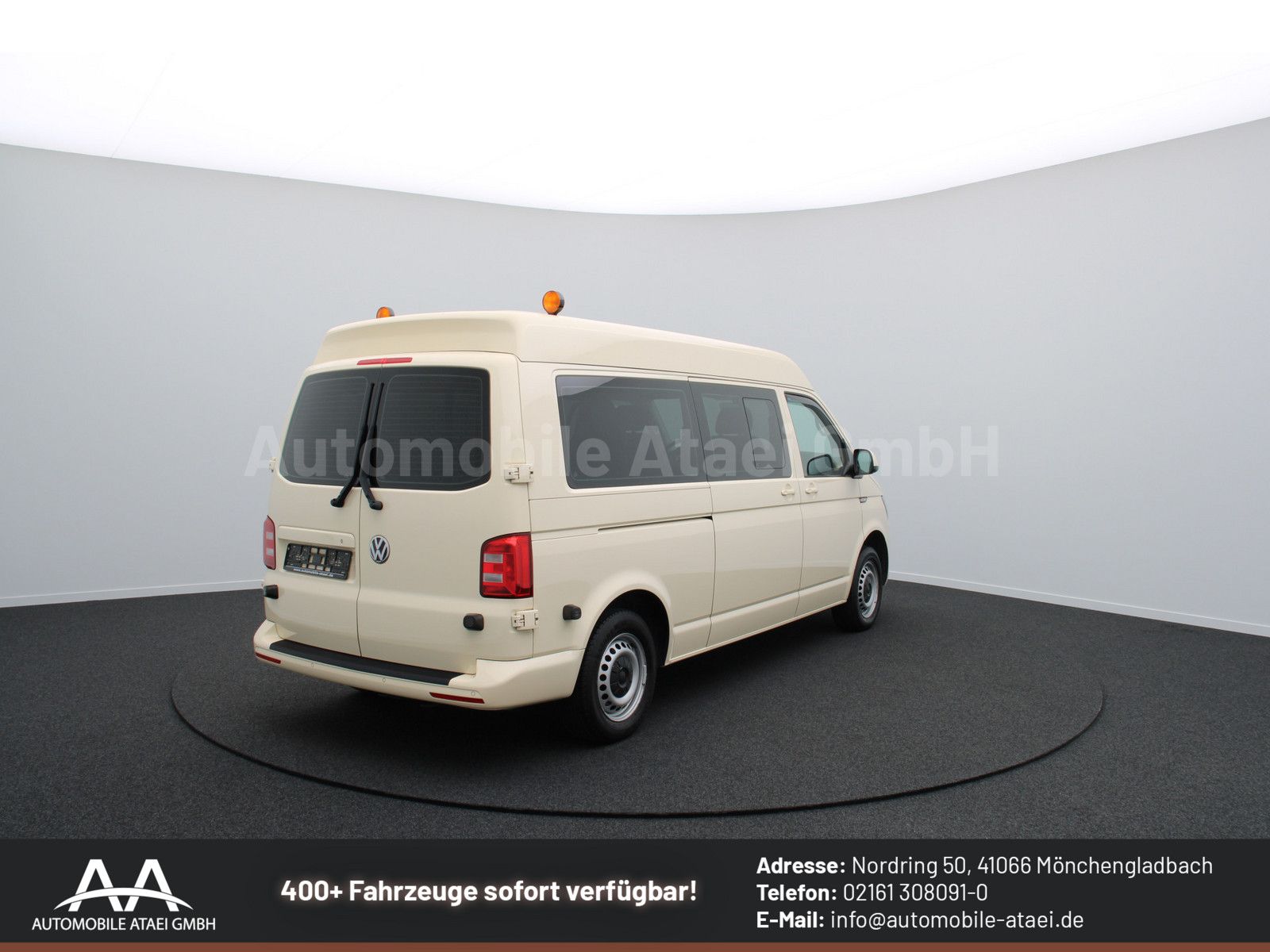 Fahrzeugabbildung Volkswagen T6 Kombi KTW *Rollstuhl-Rampe+Tragestuhl*
