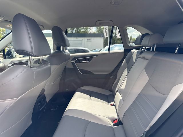 Toyota RAV 4 Hybrid 4×4 Lounge