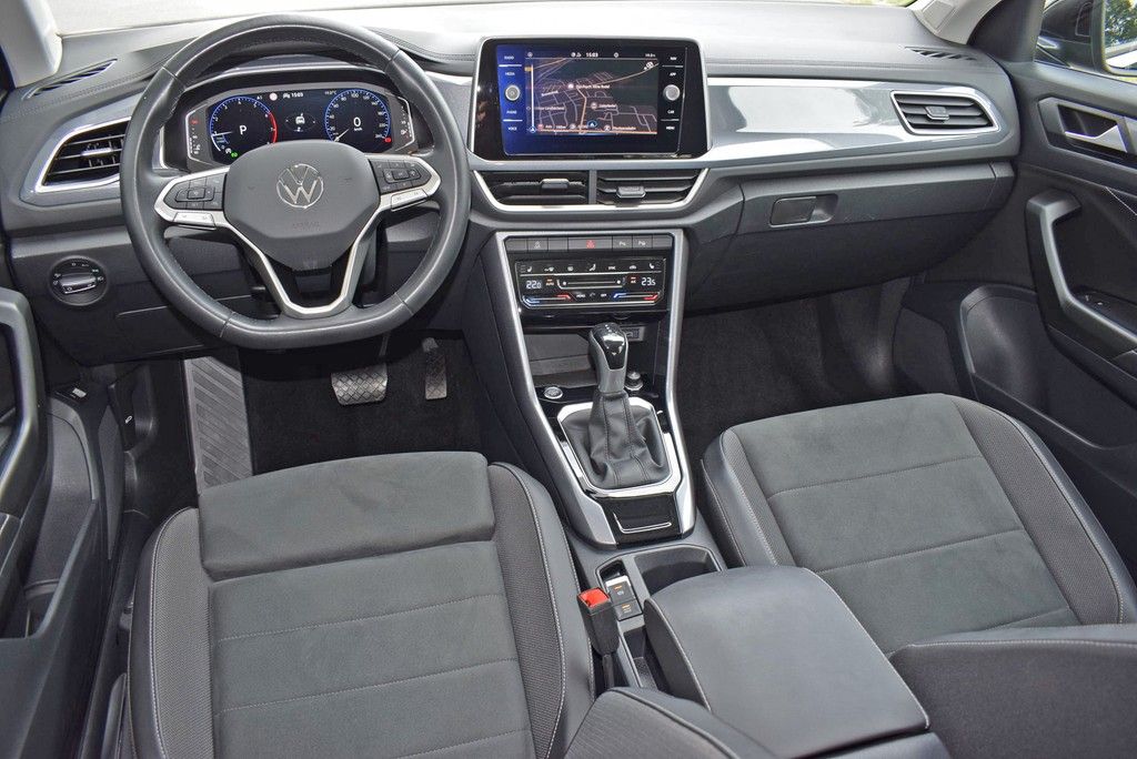 Volkswagen T-Roc 1.5 TSI DSG Style LED AHK RüKam Navi ACC foto 2