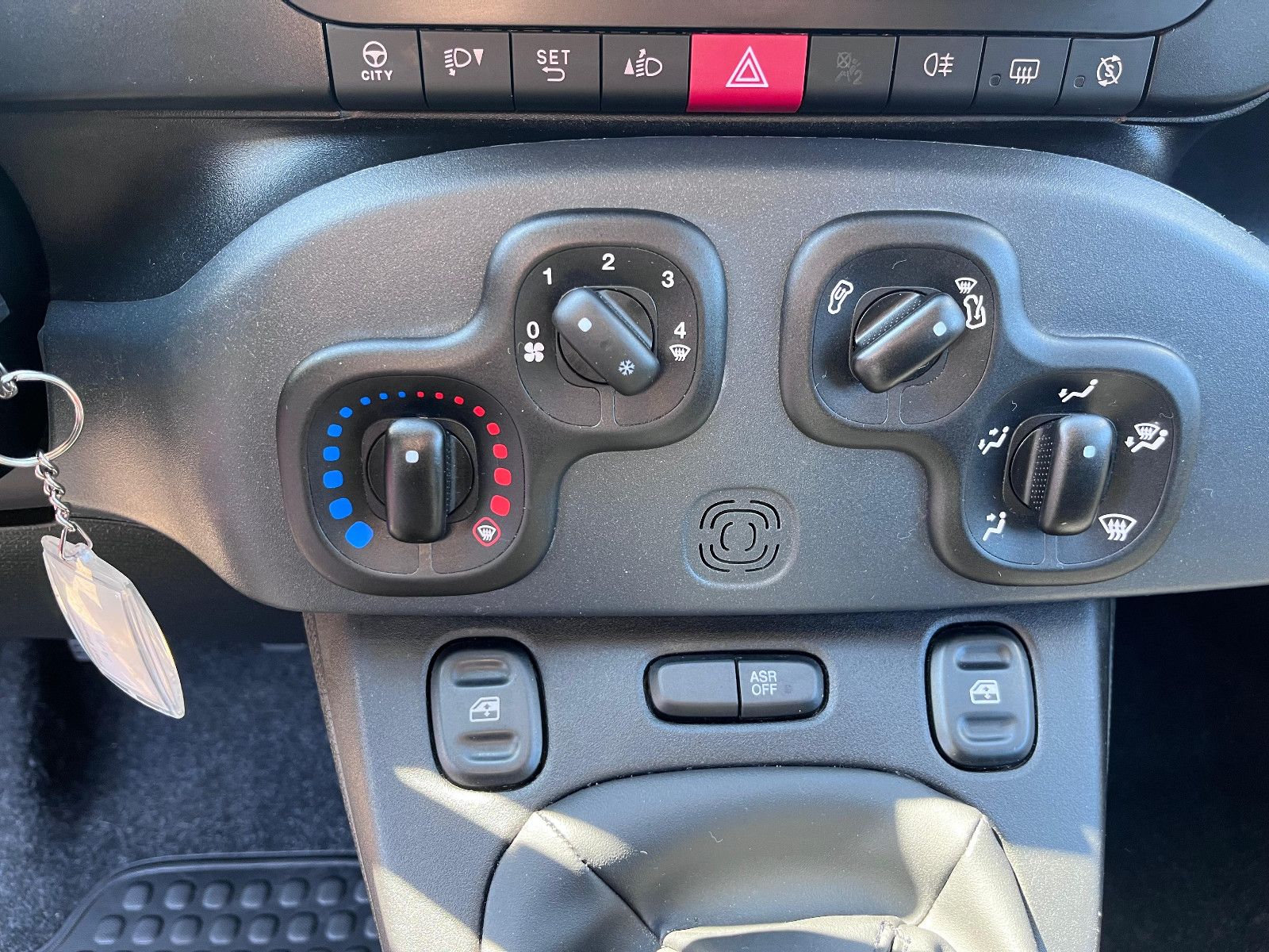 Fahrzeugabbildung Fiat Panda Hybrid