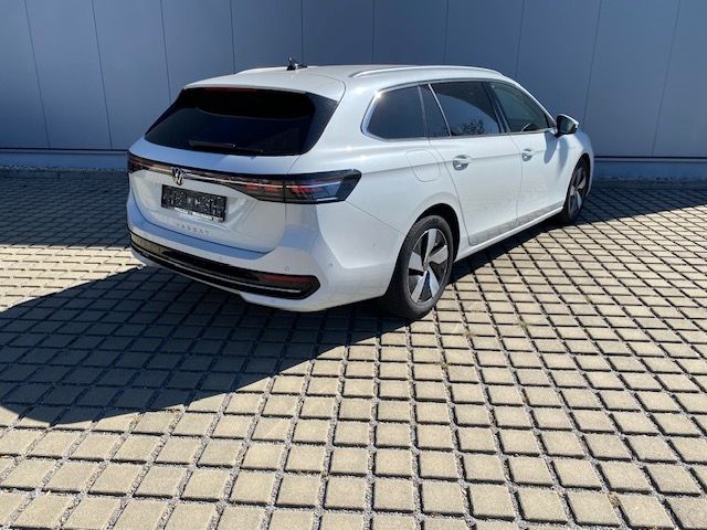 Passat Variant 2.0 TDI DSG Elegance IQ.DRIVE/AHK