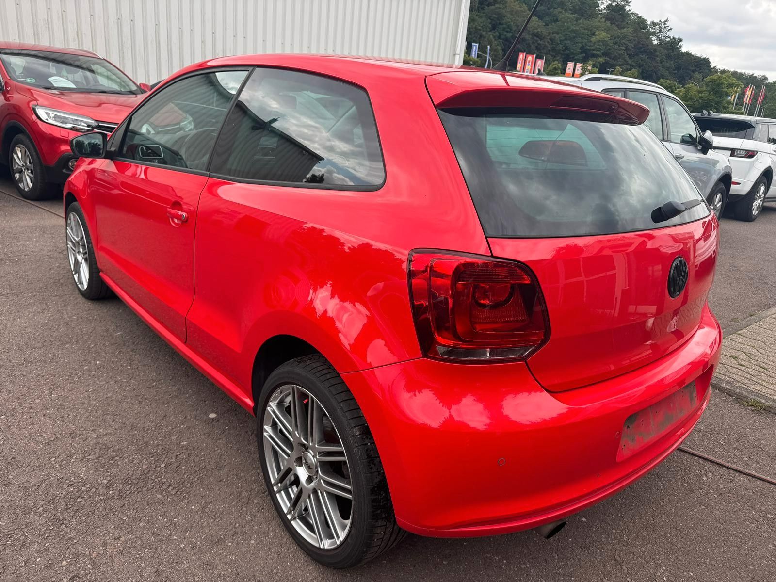 Fahrzeugabbildung Volkswagen Polo V Comfortline Klimatron ic NAVI