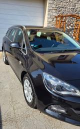 Opel Astra J Sports Tourer 1.4T Exklusiv OPC  - Opel Astra: Kombi, J