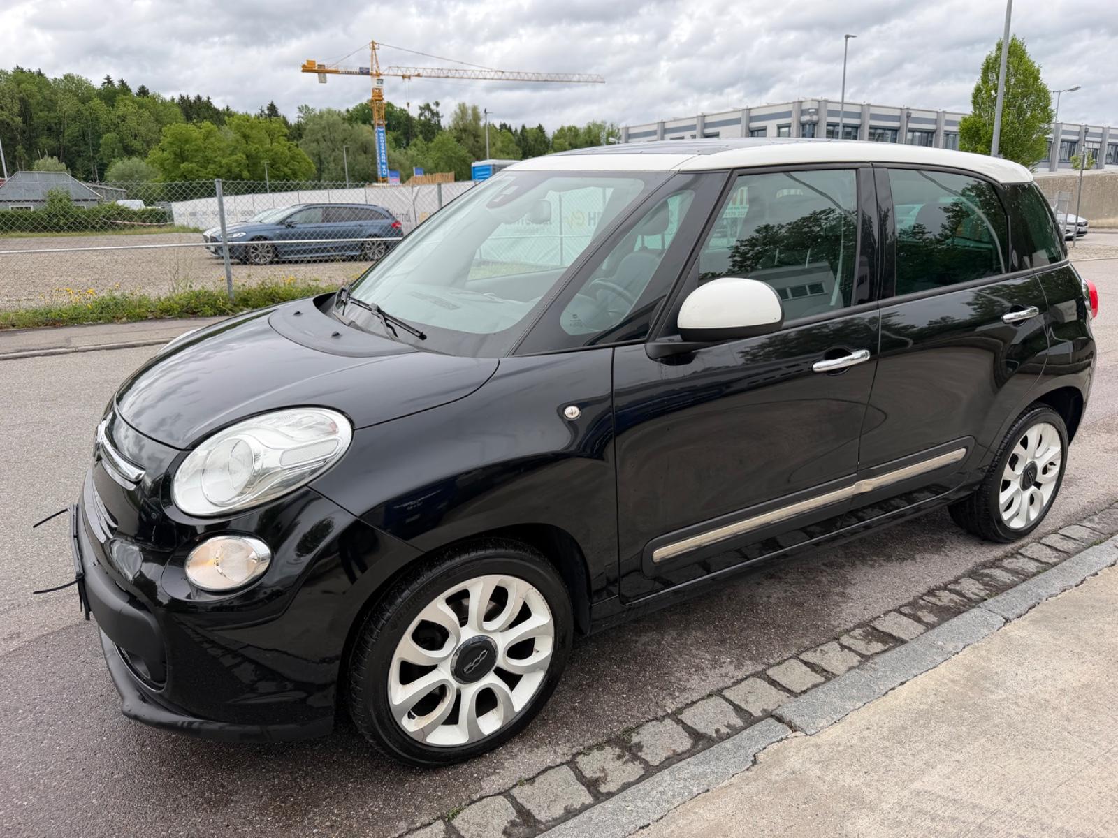 Fiat 500L 1.6 Panorama Dach Klima 17*Zoll Sitzheizung