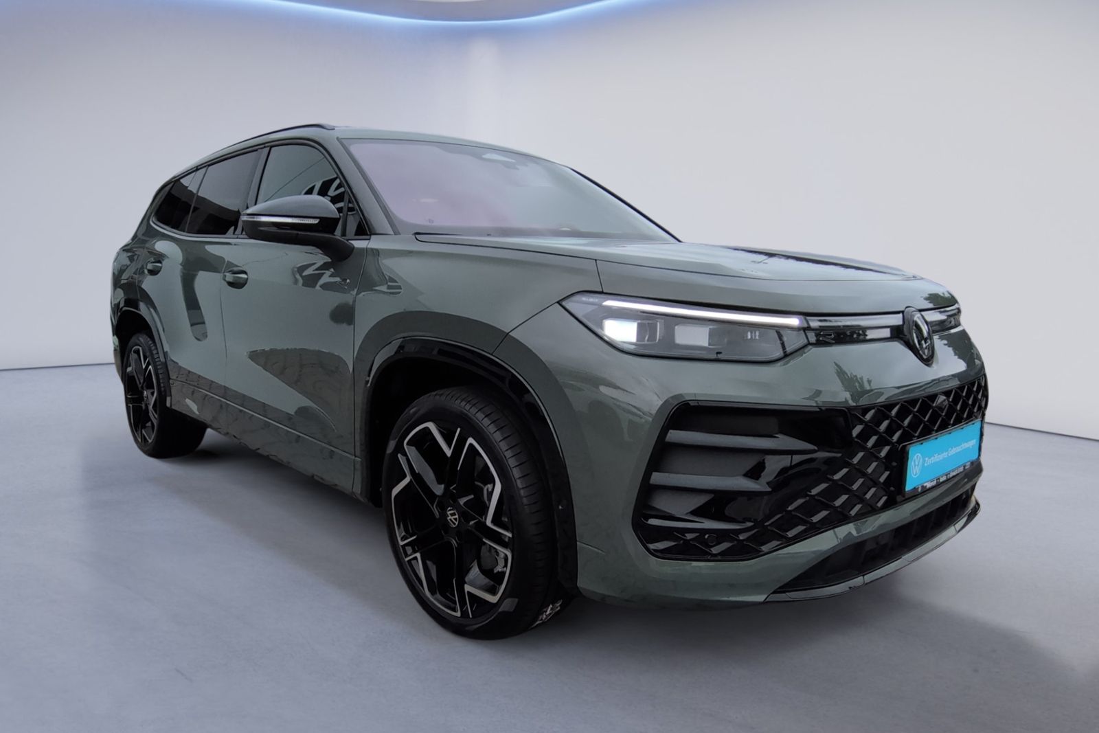 Tayron R-Line 2.0 TDI 4MO DSG AHK+STHZ+BLACK+HuD