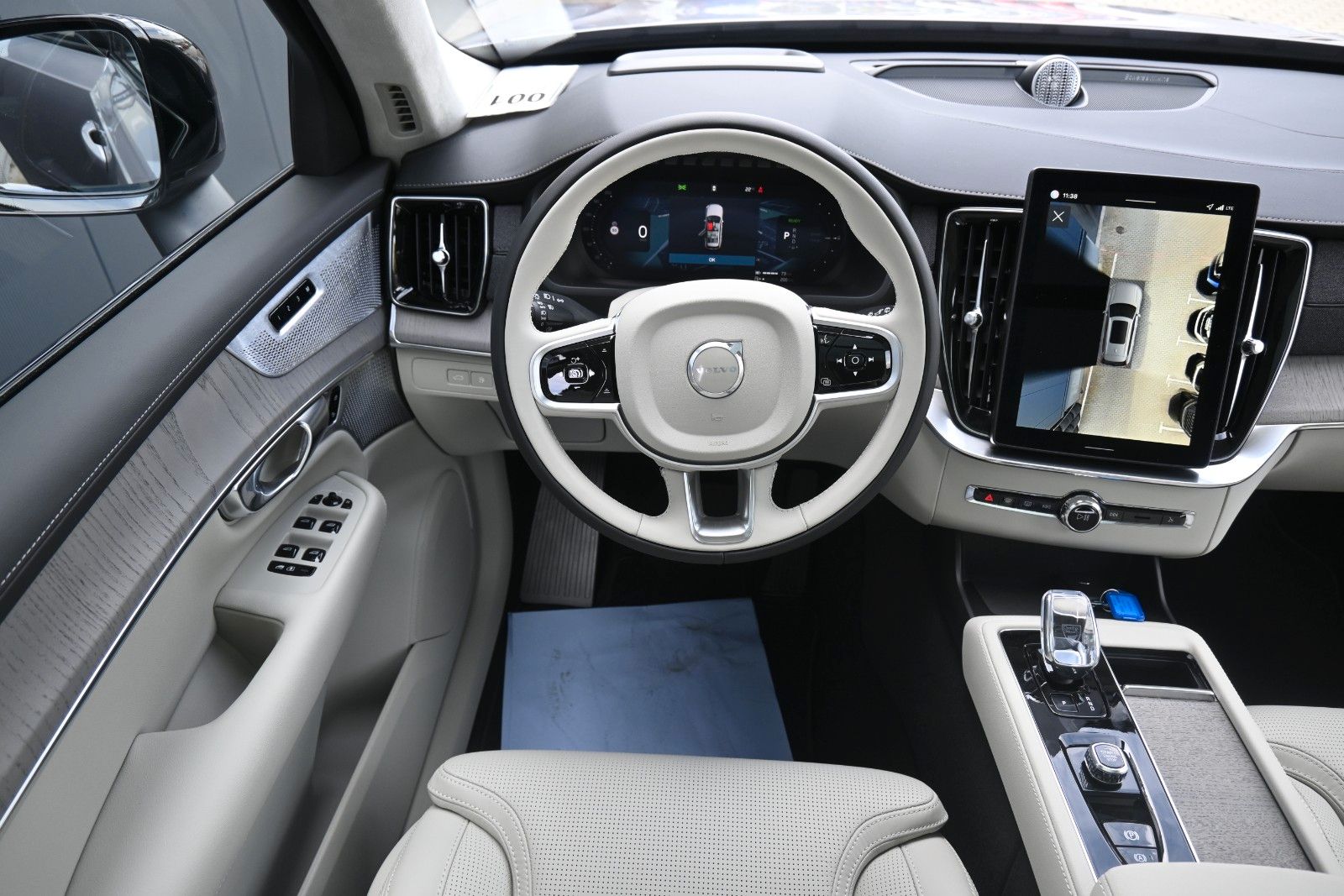 Fahrzeugabbildung Volvo XC90 T8 Ultra Dark *B&W*MASSAGE*LUFT*PANO*360°