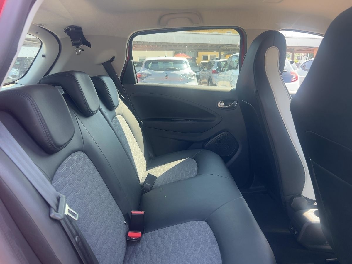 Fahrzeugabbildung Renault ZOE Intens R135 Z.E 50 GJR Navi Kamera SHZ
