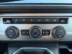 Fahrzeugabbildung Volkswagen T6.1 Multivan Klimaautom*ACC*Standhzg*AHK*48tkm