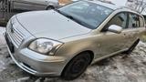 Toyota Avensis 2.0  108kw - Toyota Avensis aus 2003: Kombi