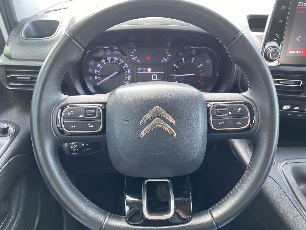 Fahrzeugabbildung Citroën Berlingo M PT 110 FEEL *Keyless*FArb-Touch *PDC*