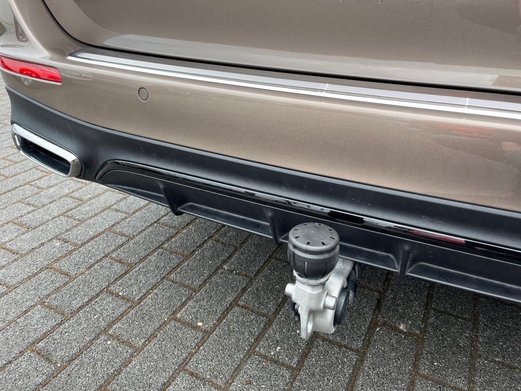 Fahrzeugabbildung Mercedes-Benz E 300 eT AMG Night AHK Sitzklima Airmatic Burm.