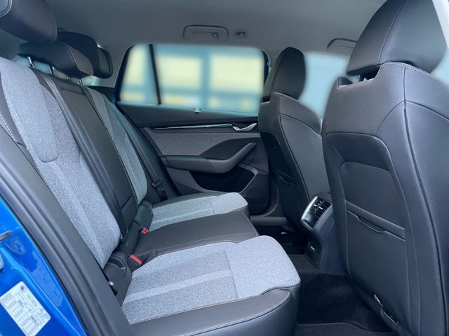Octavia Combi TOUR 2.0 TDI DSG Navi,Kamera,Matri