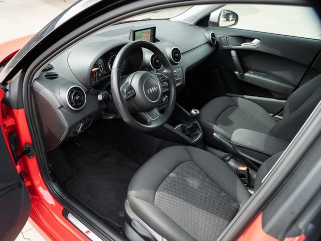 A1 Sportback 1.0 TFSI S line XENON+NAVI+17'