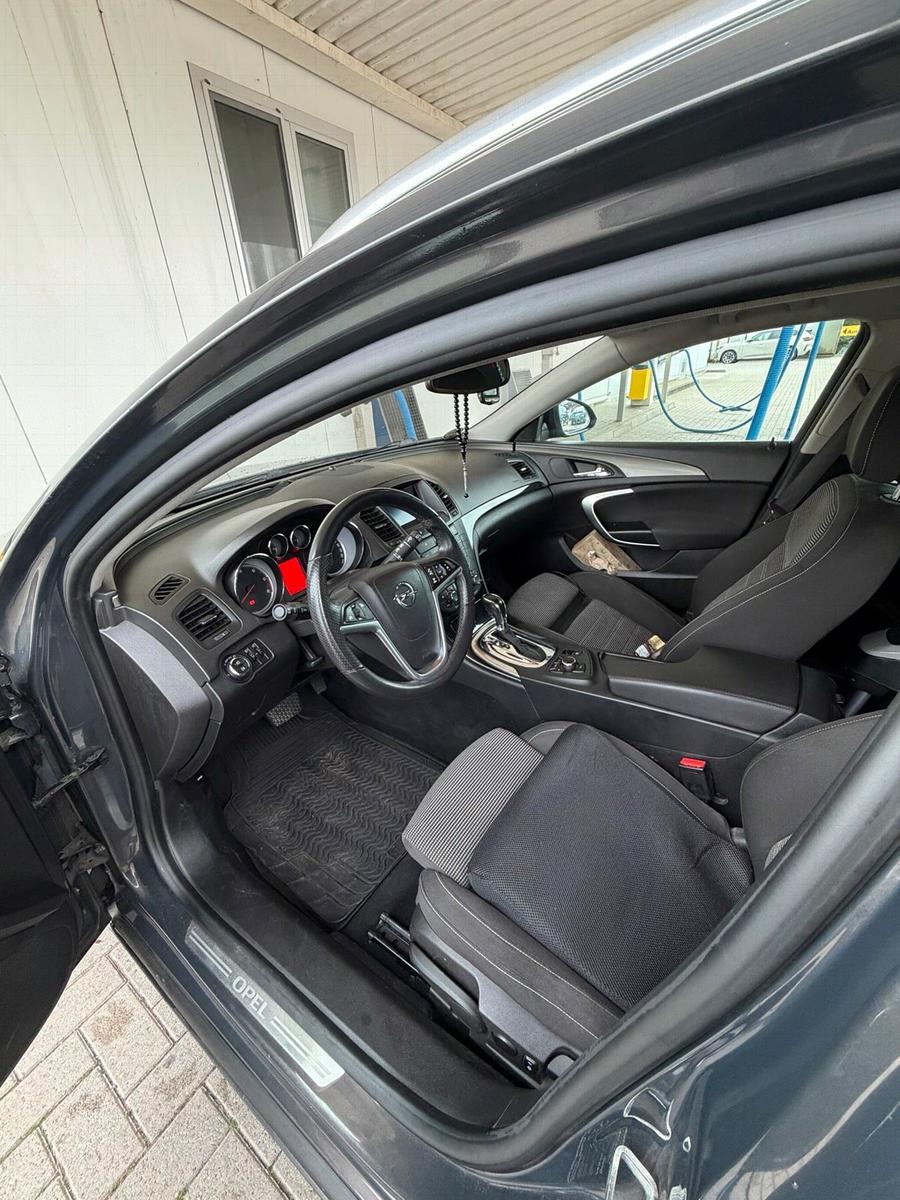Opel Insignia 2013 — photo 10