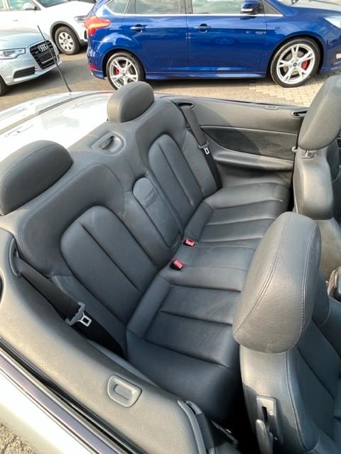 Mercedes-Benz CLK 320