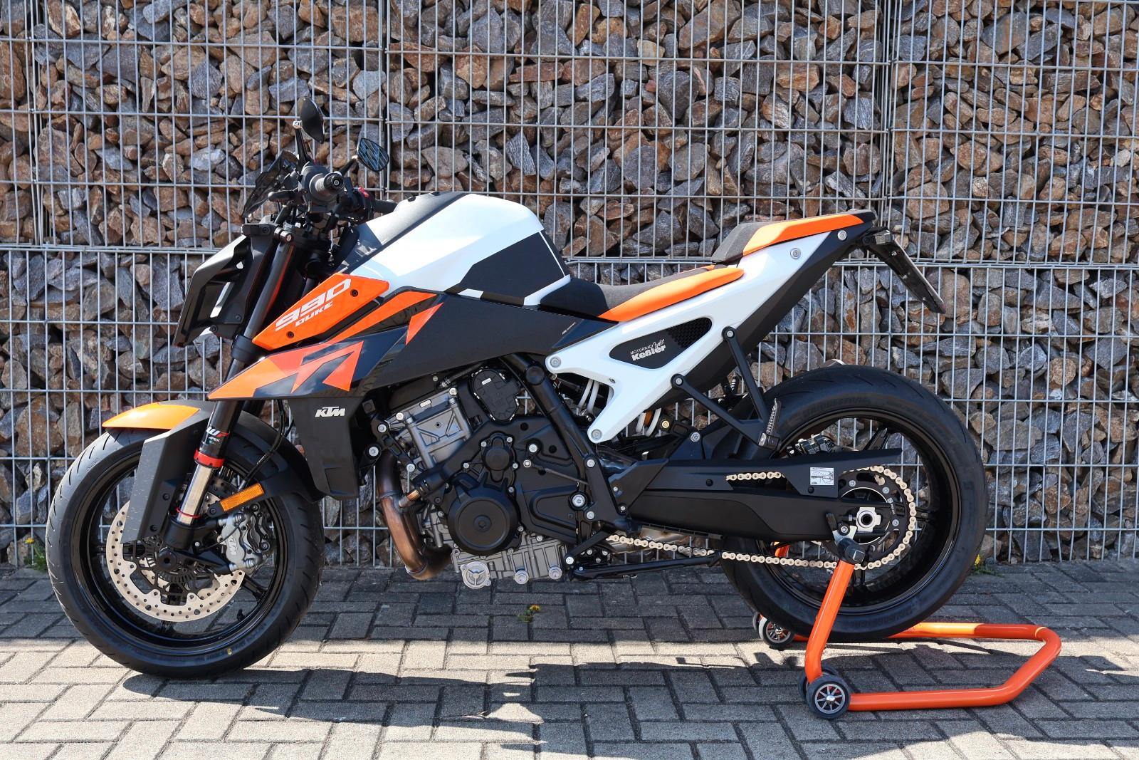 KTM 990 Duke / mit Zubehör