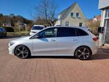 Mercedes-Benz B 250 AMG Line - Mercedes-Benz B 250 mit Benzin-Antrieb: Van, Automatik