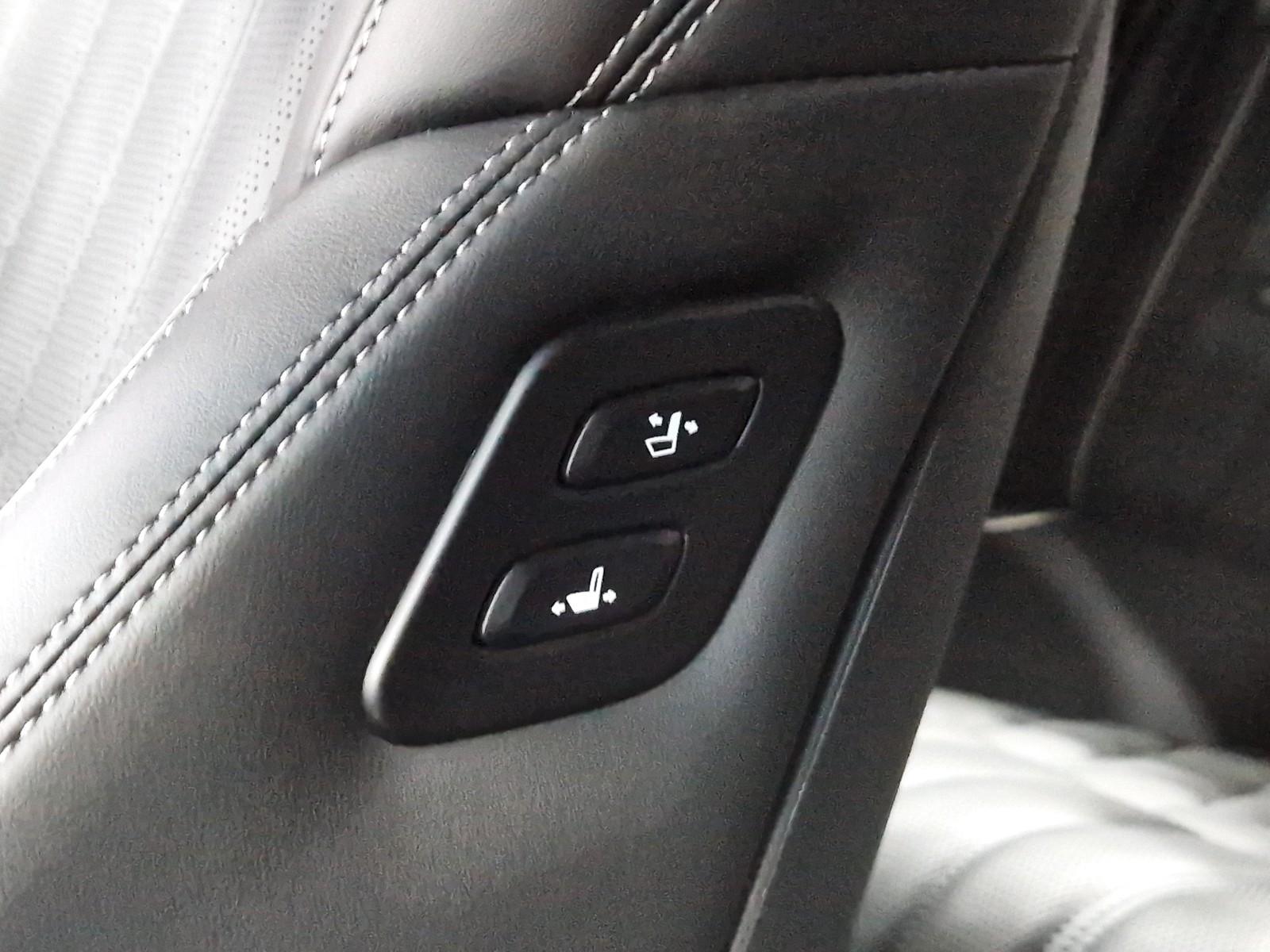 Genesis G70 2.0 T Luxury 4WD|AUTOM|5 *JAHRE*GARANTIE