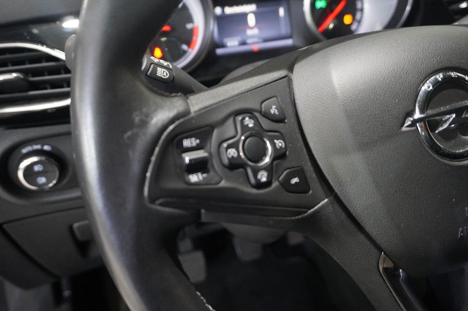 Fahrzeugabbildung Opel Astra K Lim. 1.6D INNOV. NAVI/LED/KAMERA/SPORT