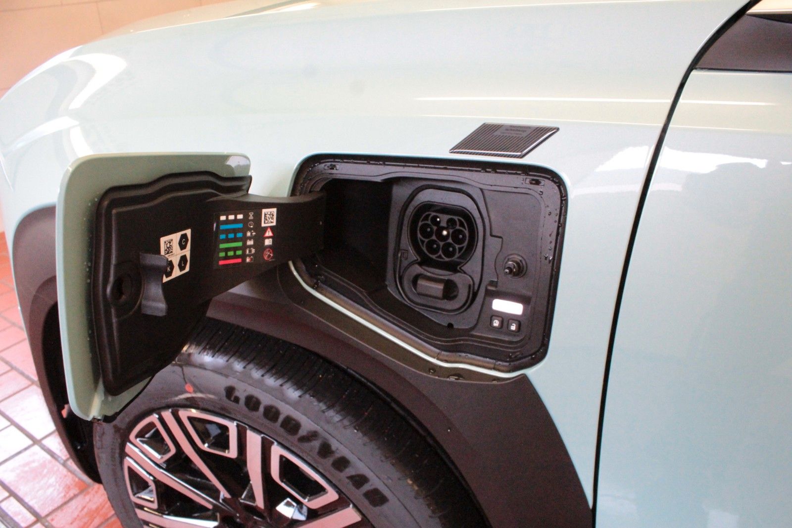 Fahrzeugabbildung Renault R 4 E-Tech 150 Comfort Range Iconic *Vollausst.*